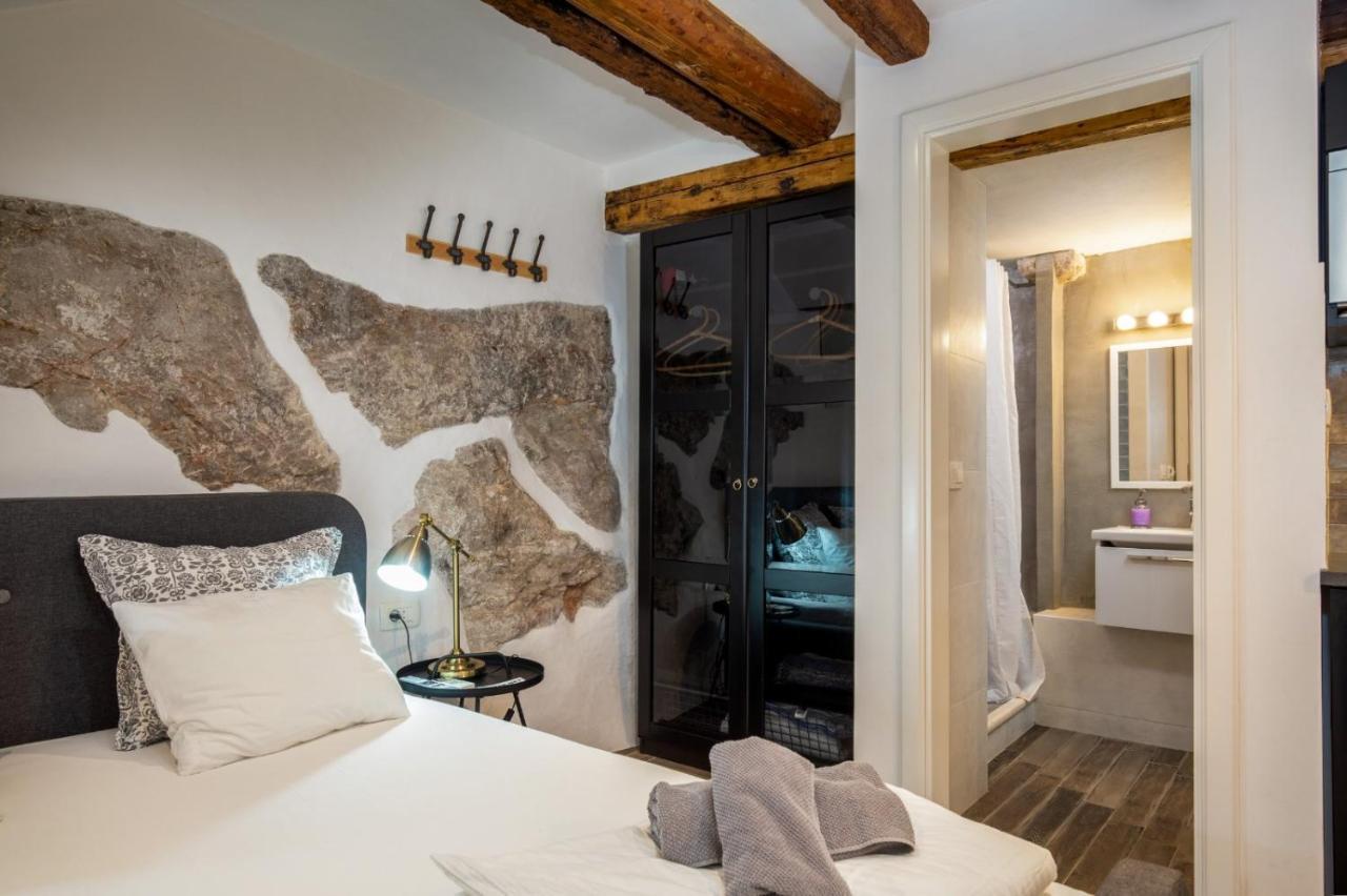 Apartment Private Accommodion Linda *