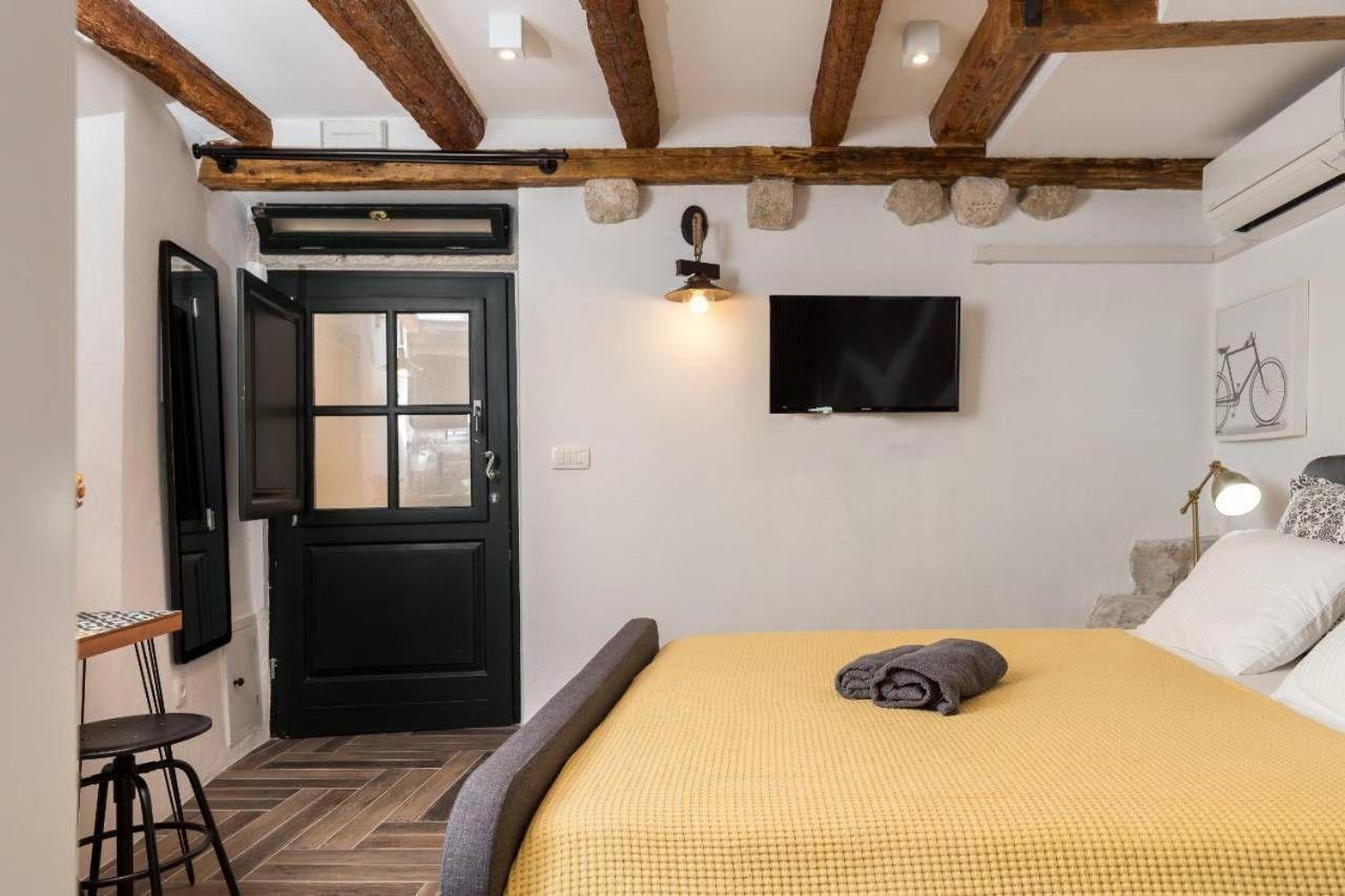 Private Accommodion Linda Apartment